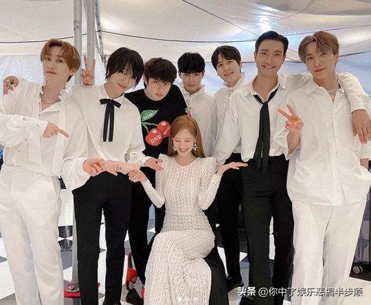 少女时代徐贤晒新闻,少女时代徐贤权