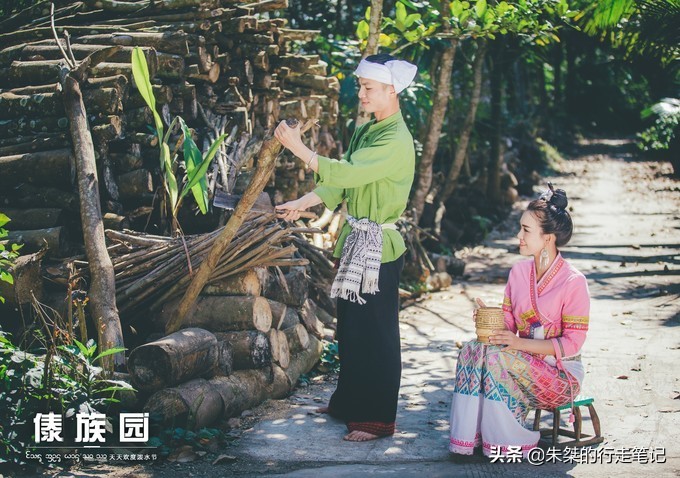 西双版纳泼水节攻略,西双版纳傣族泼水节和广西泼水节