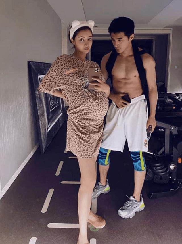 麦迪娜分享二胎生产日记,麦迪娜晒产前产后对比照