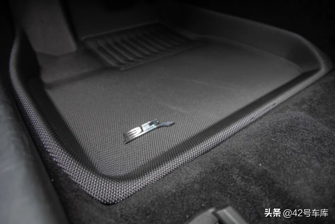 特斯拉model3最新款脚垫,最新款特斯拉model3脚垫