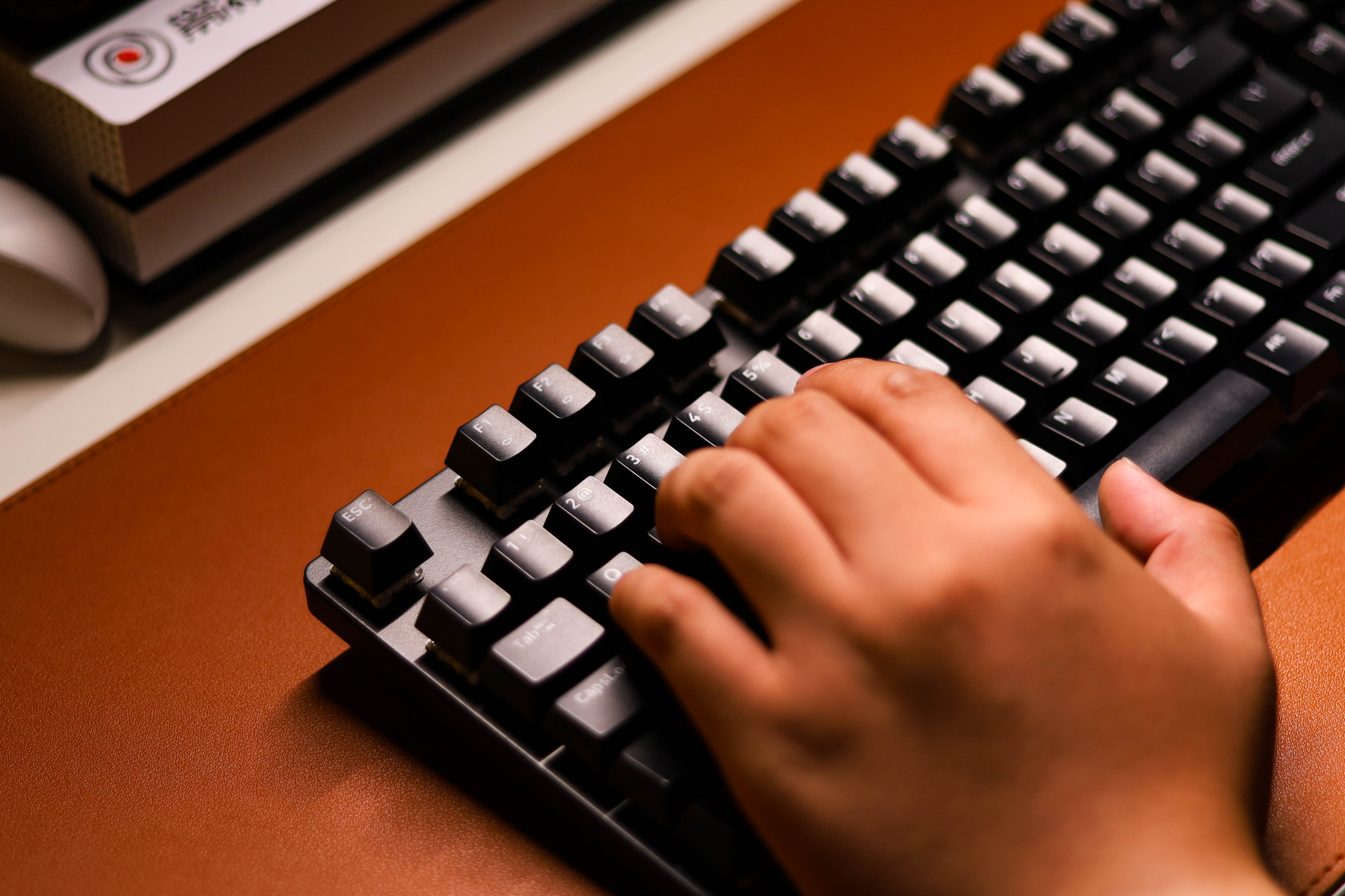 闆锋煆鐢电珵娓告垙澶栬瑁呭,闆锋煆鐢电珵澶栬