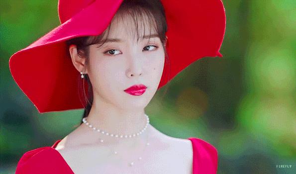 德鲁纳酒店iu紫色礼服片段,iu德鲁纳酒店大结局