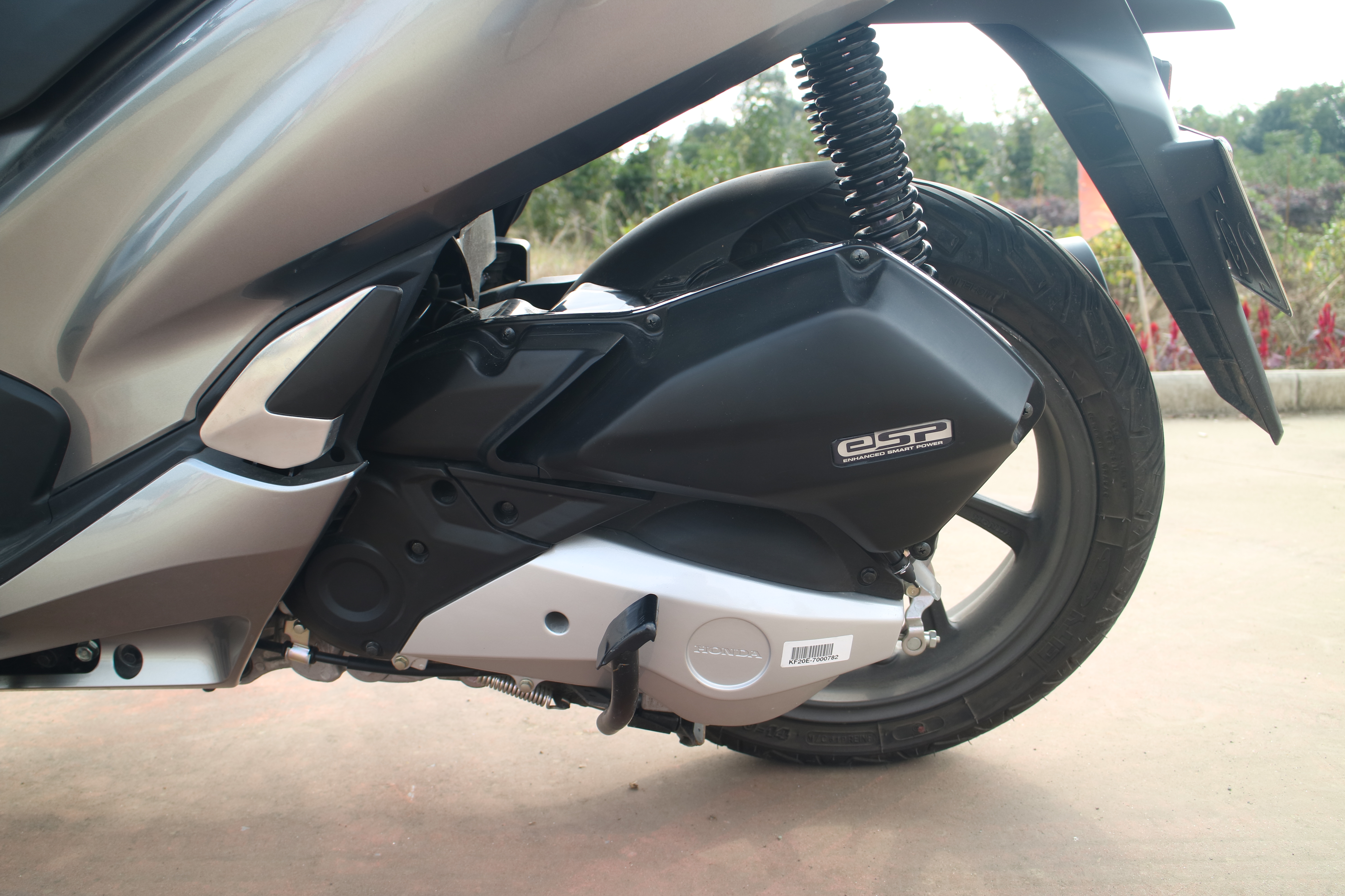 五羊本田pcx160自驾游,长阳五羊本田