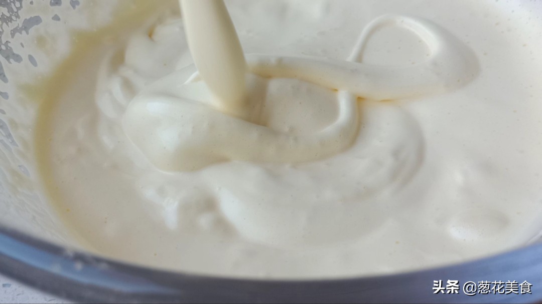 普通面粉做鸡蛋糕的最简单方法,家庭版自制鸡蛋糕简单无面粉