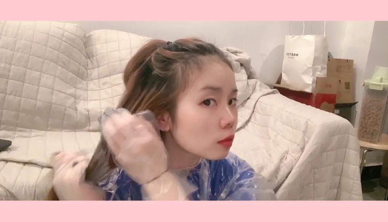 泡沫染发自己在家染教程,泡沫染发教程自己染发蓝黑色