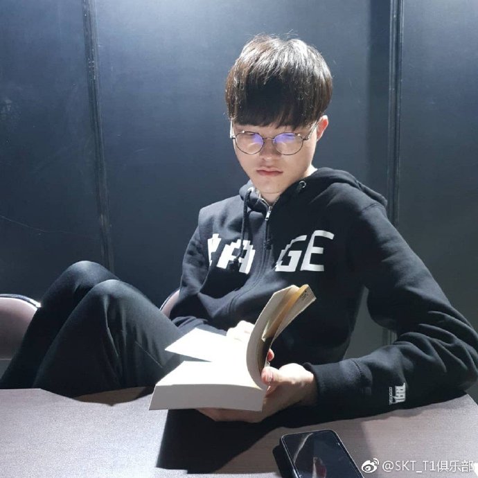 lol李哥faker最近比赛,lol李哥faker巅峰时刻