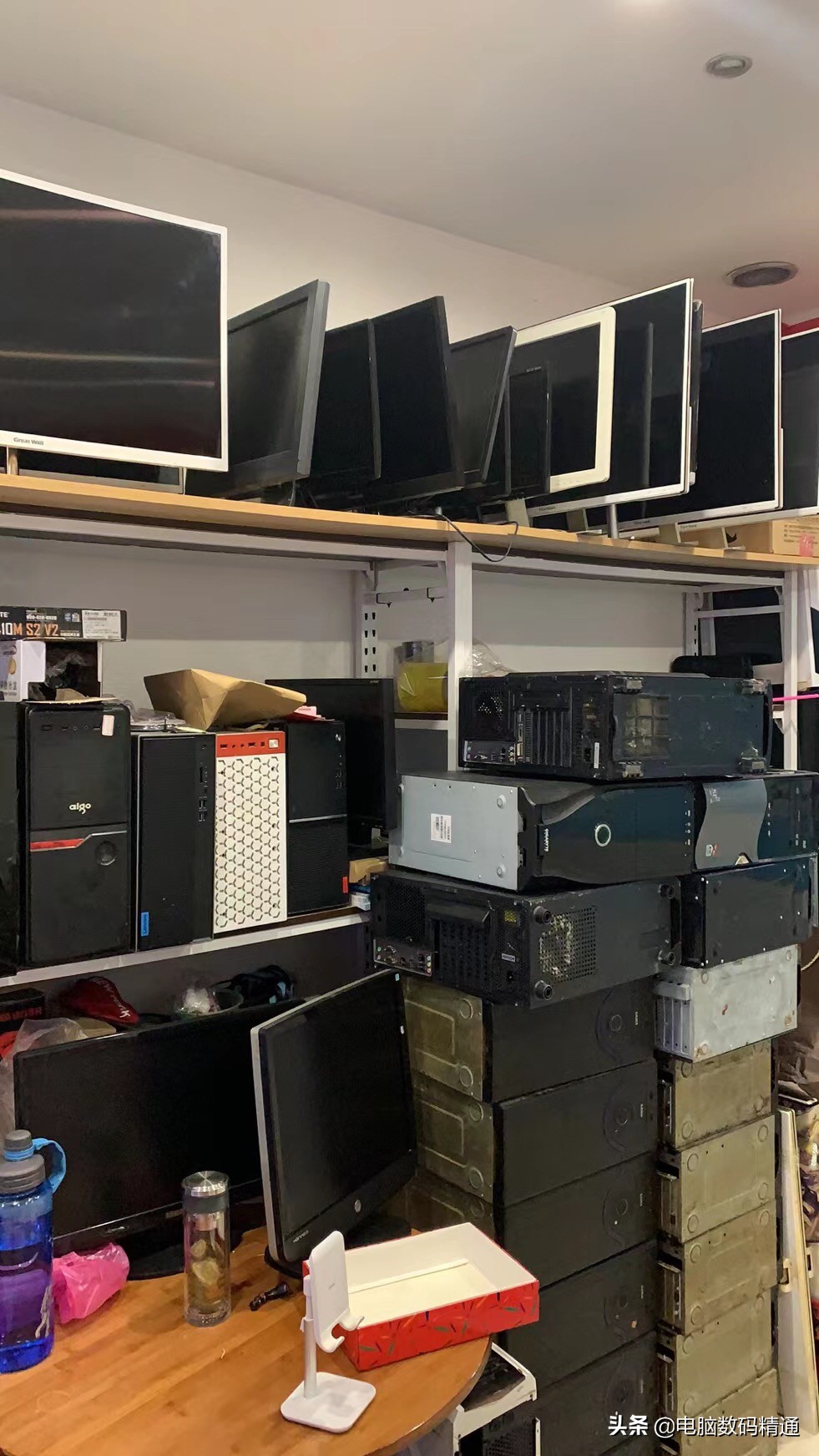 电脑实体店利润有多少,电脑实体店靠什么盈利