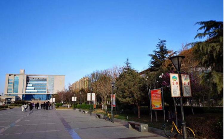 制药生物国家特色，政治法律教育创新——石家庄学院