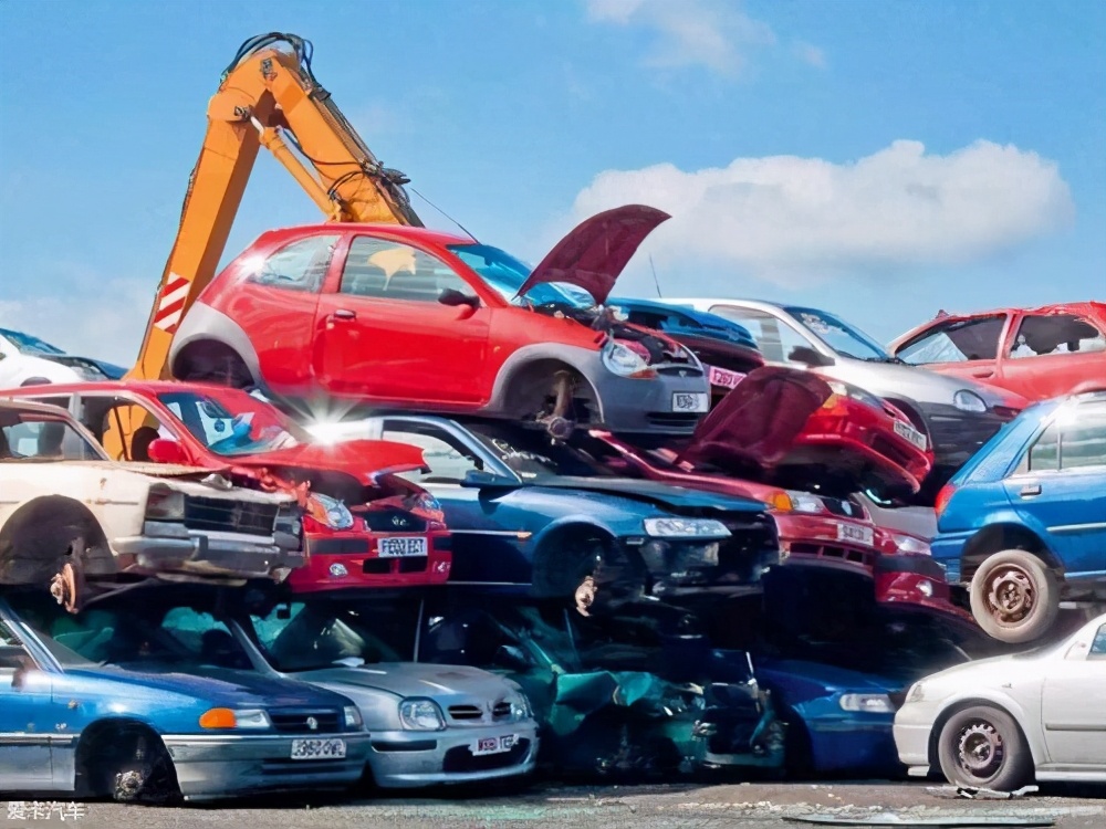 车一年两审怎么报废,汽车一年两审会怎么样