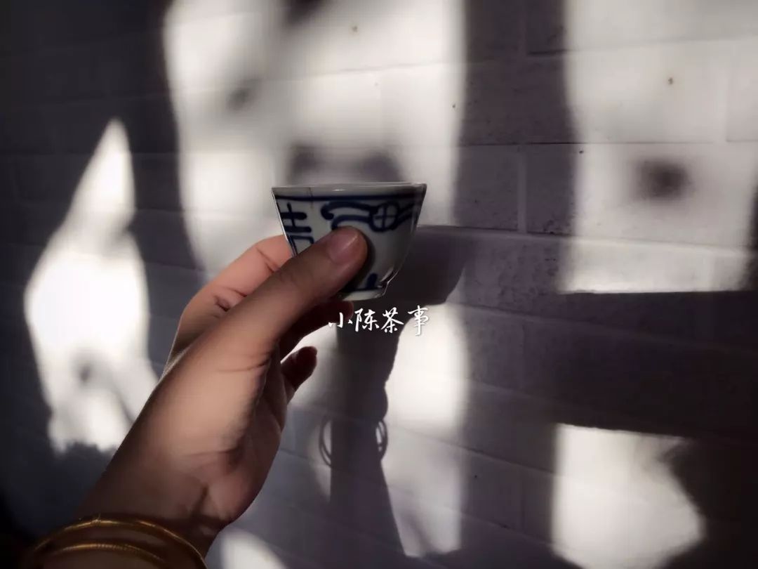 白茶红茶绿茶都是碱性的吗,白茶茶汤酸涩是什么原因