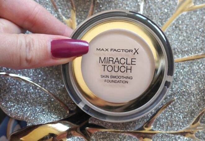 油皮粉底怎么才能脱妆不卡粉,油皮粉底怎么才不会斑驳