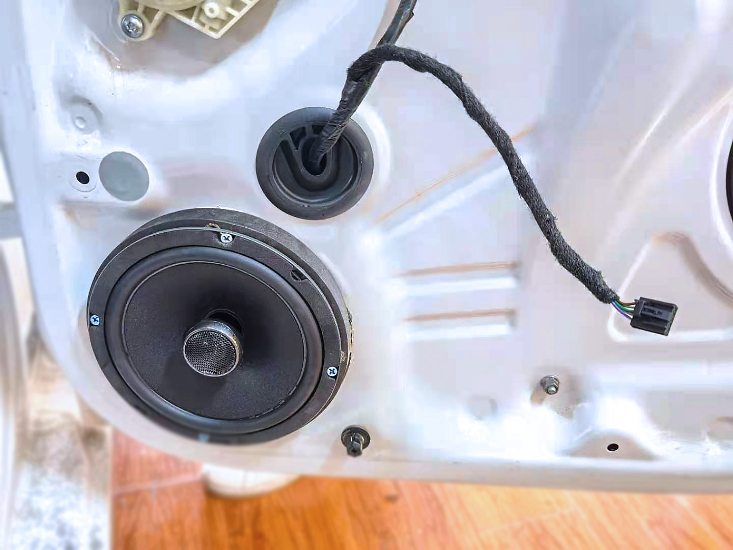 大众桑塔纳2019款音响改装,大众桑塔纳低配车音响改装效果