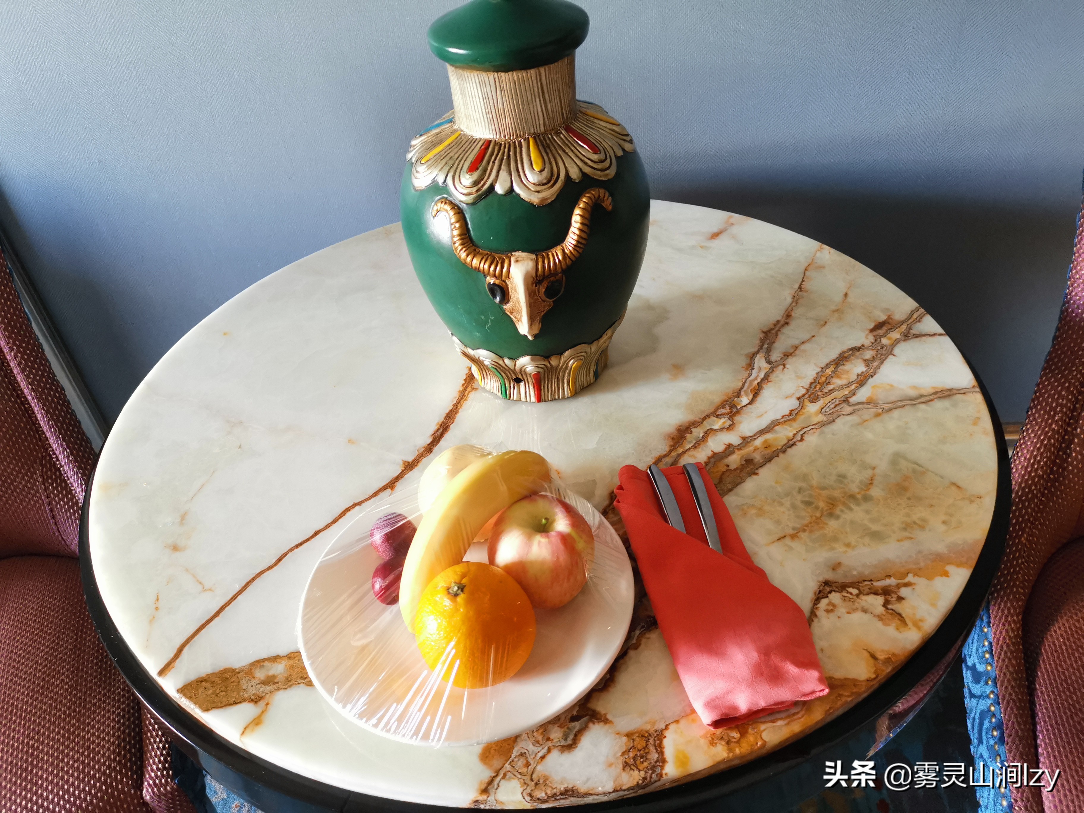 蓝天白云下的雪域高原布达拉宫,蓝天之下日光之城简介