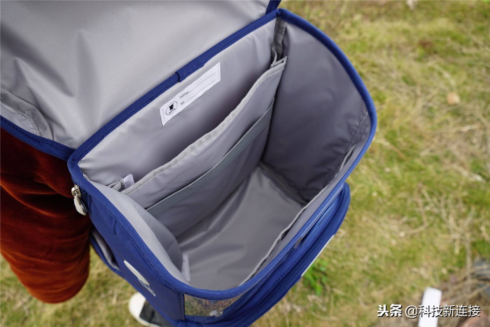 米兔书包新款,米兔书包2代与3代的差别