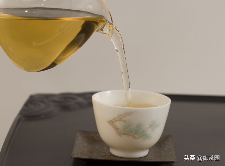 珍藏的私房老白茶,适合秋天的老白茶