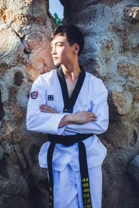 mma训练巴西柔术训练馆报名,mma综合格斗和巴西柔术