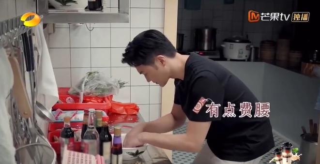 大湾区哥哥太牛了!《大湾仔的夜》出手就第一,芒果台又抓到王炸