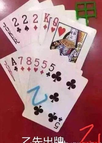 第一次跟女朋友见面送什么小礼物,第一次和女生约会她送我礼物