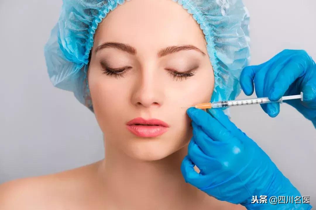 小伙打了瘦脸针,男生打女生瘦脸针