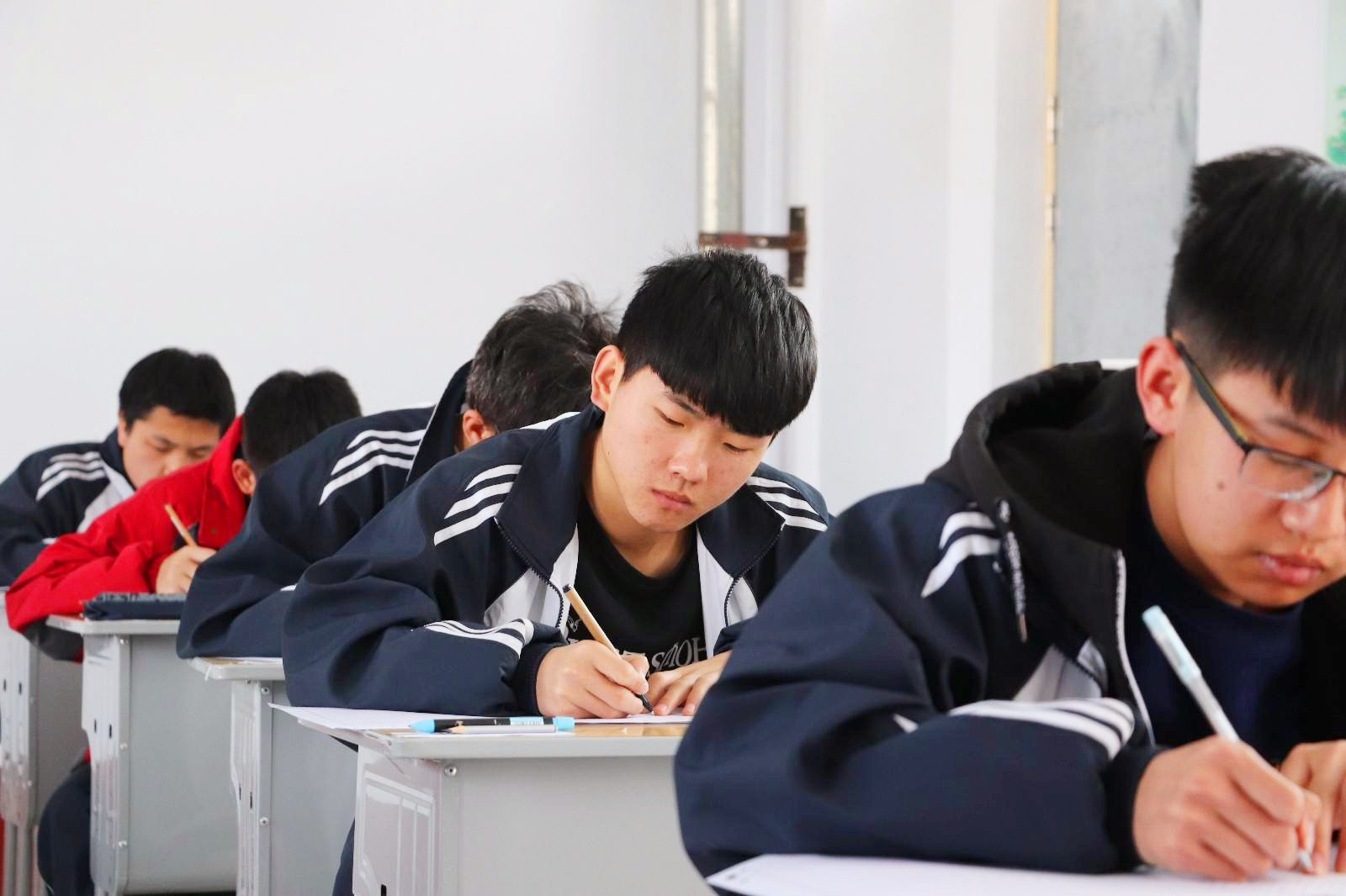 孩子高一考430分还有希望吗,高考470分的孩子该如何选择学校