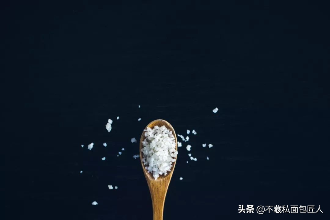 做面包普通高筋粉可以吗,做面包可以不加盐