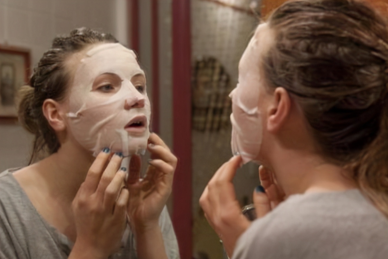 脸上皮肤干燥有皱纹,缓解冬季瘙痒的七种方法