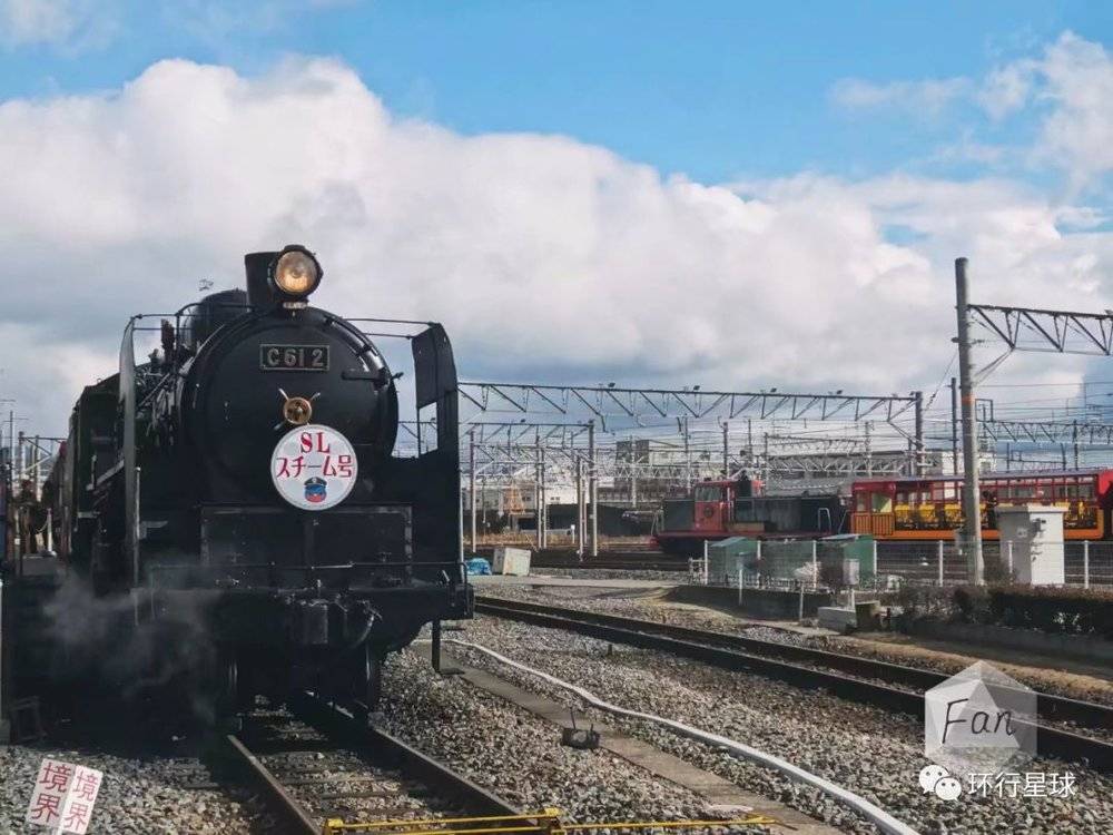 日本铁路边房子,日本铁路下的房子在哪里