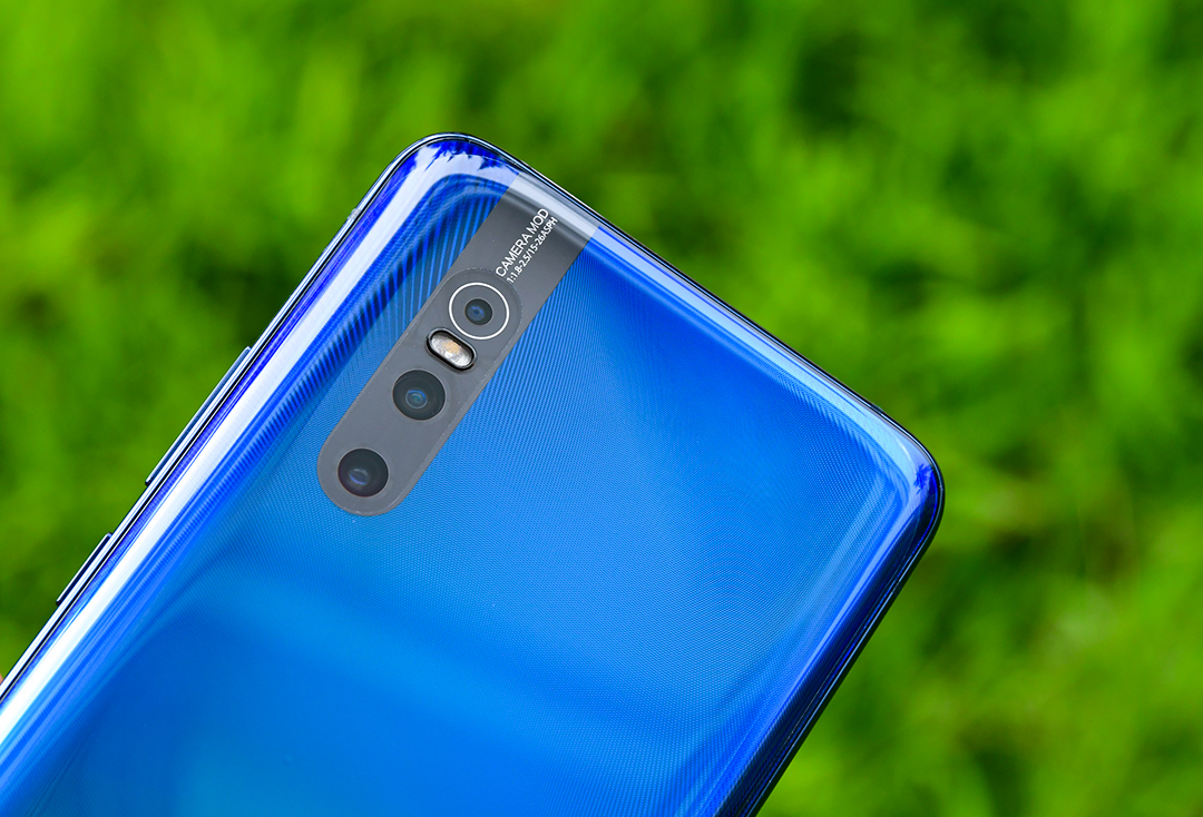 vivox27蓝绿渐变,vivox27测评印象夏日