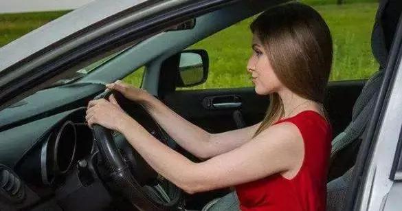 汽车紧急刹车后行走时刹车异响,急刹后刹车盘异响解决方法