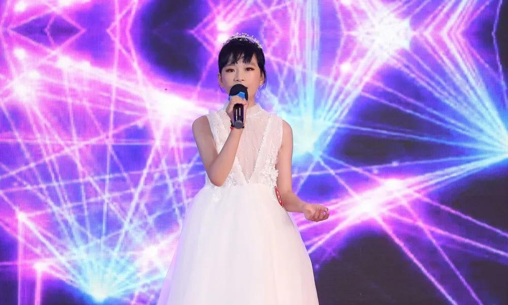 舞台朗诵技巧和发声方法,才艺展示朗诵的技巧和方法