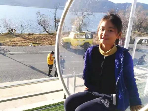 闯完基础课继续学大思，她的英语写作即将跟上美国同龄人