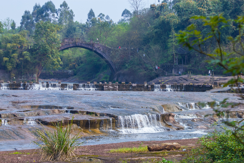 中国广安红色文化影视城地址,广安影视城是不是乐活城