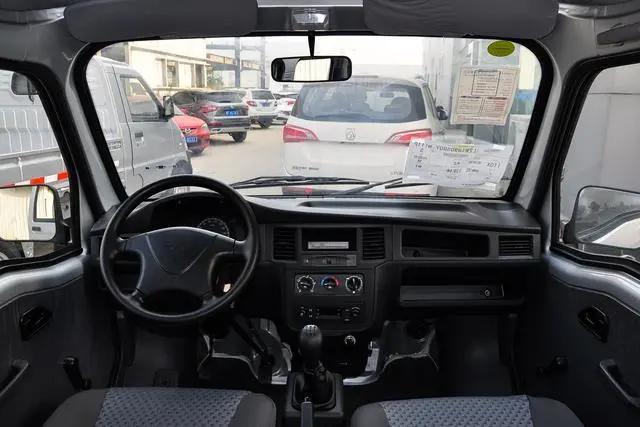 五菱小卡神车多少钱,五菱小卡拉货收费标准