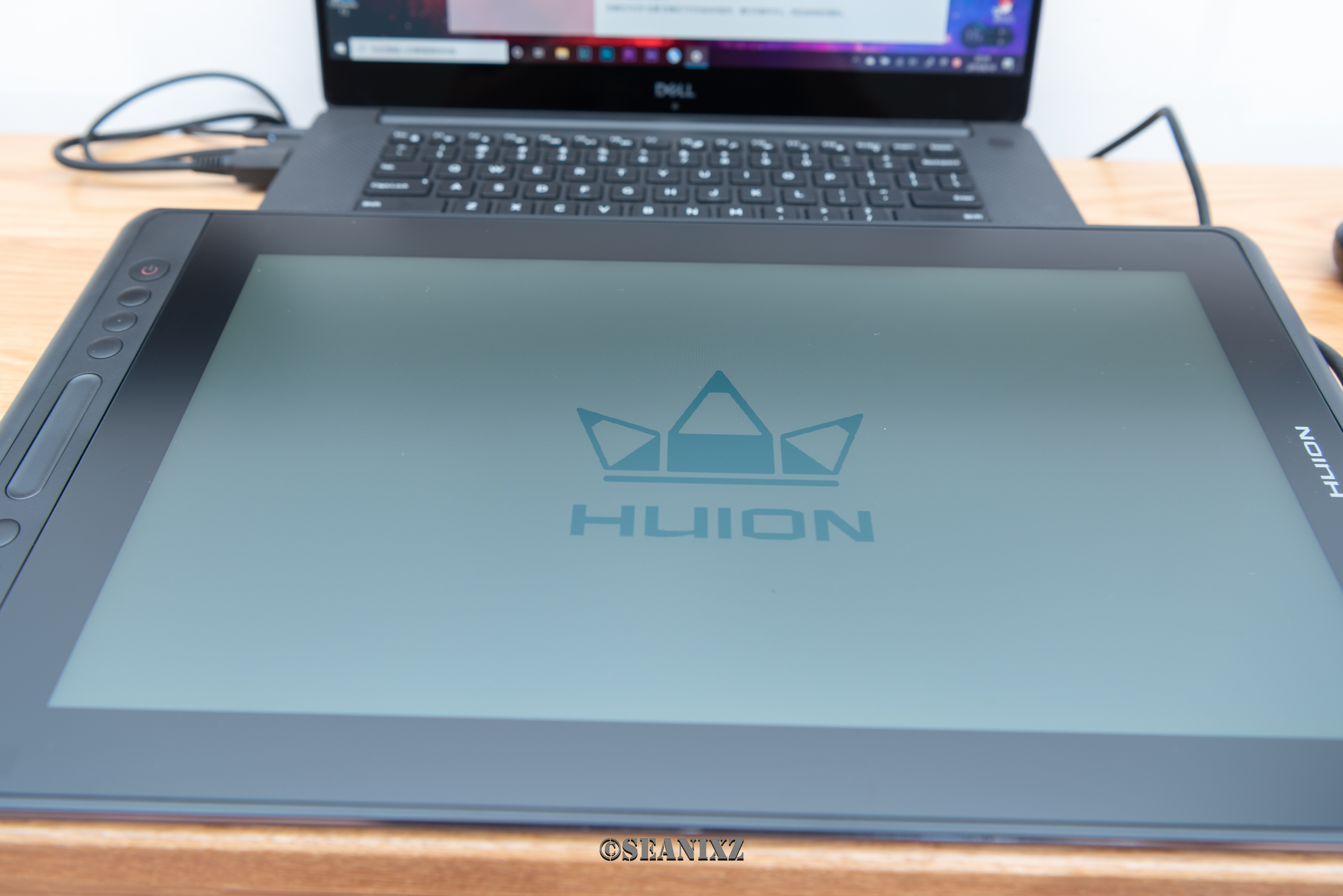 接近真实的纸笔绘画:绘王(HUION)KamvasPro16手绘屏使用体验