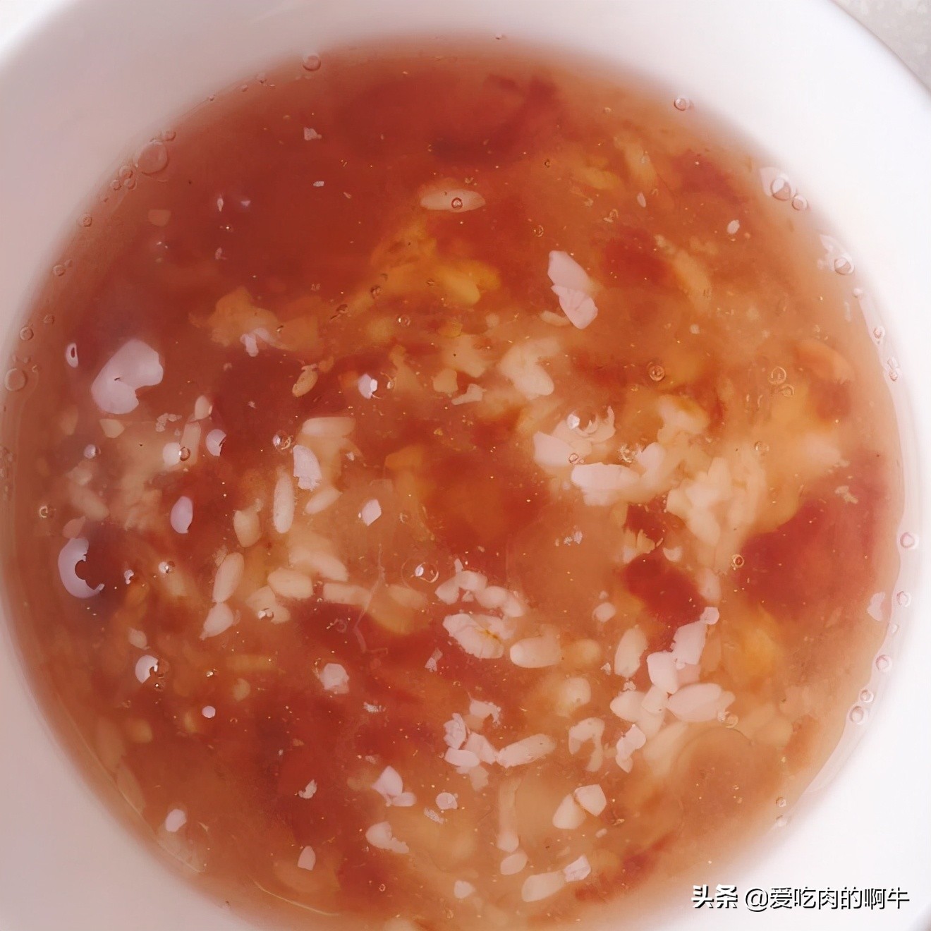 桃胶的正确做法和吃法图片,春天摘桃胶