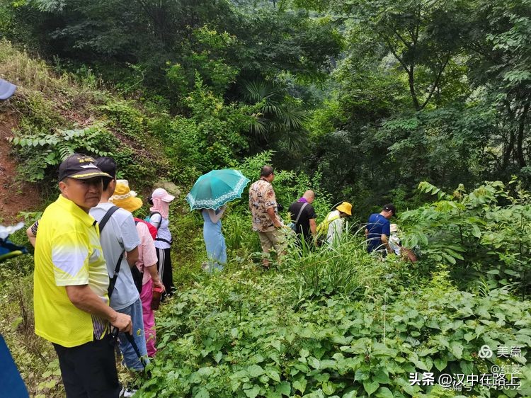 汉中小南海风景视频,汉中小南海地缝