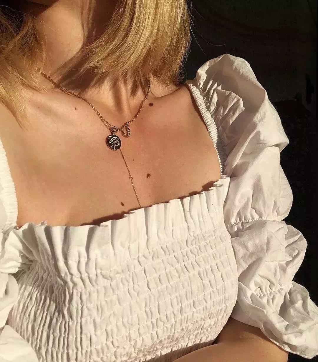 穿衣服少了都感觉瘦了,每次穿衣服的时候都觉得难受