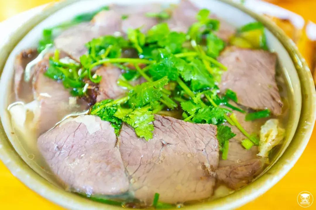 开了三十多年的麻辣烫店,为什么现在的米线店口味都很重