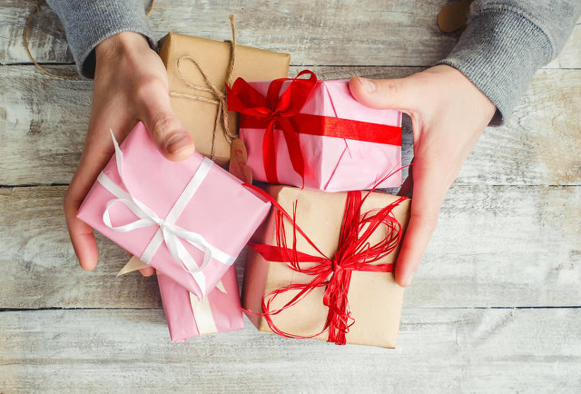 从来都没有收到过七夕礼物,收到七夕礼物难过的哭了