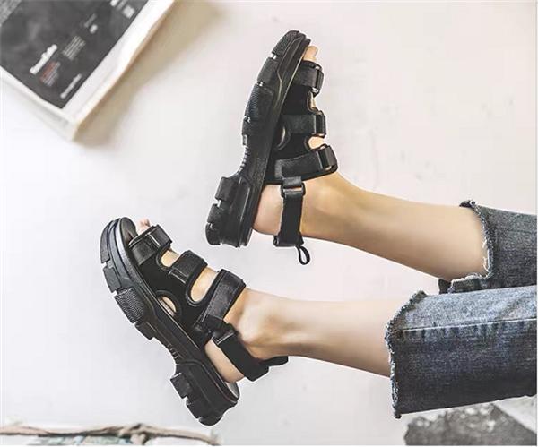 魔术贴百搭休闲鞋,魔术贴鞋子百搭好穿夏日必备