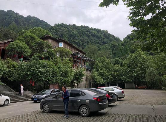 都江堰灵岩上山禅境民宿,都江堰灵岩寺小院