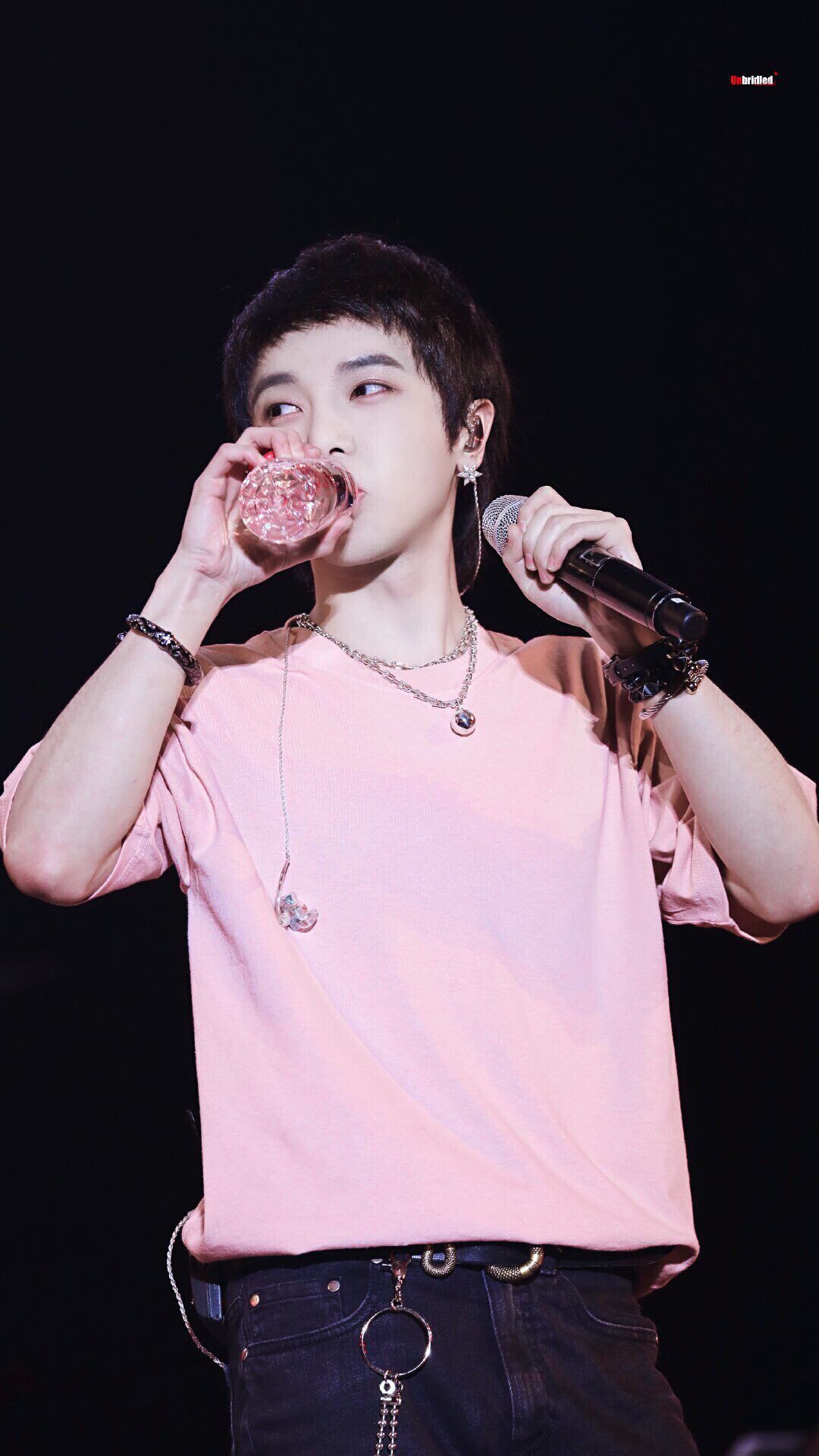 华晨宇已离开天娱了吗,华晨宇离开天娱