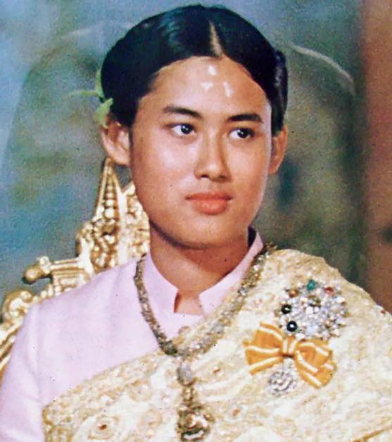 泰国公主诗琳通加冕,泰国王位诗琳通