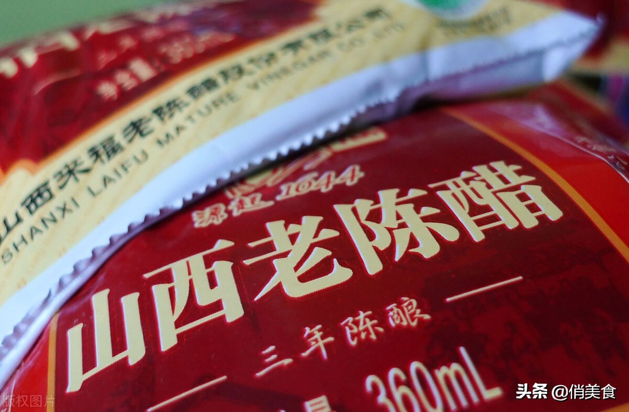 腊八蒜用什么醋腌才能变绿,腊八蒜可以直接用醋腌吗