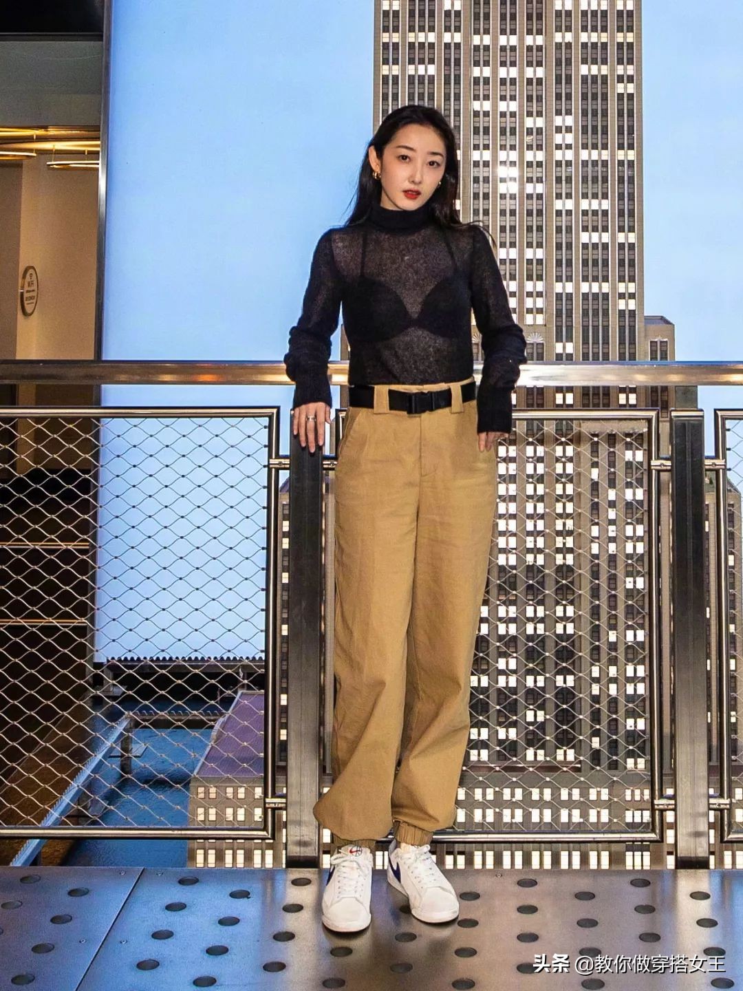 2020最潮搭配少不了这一条工装裤,初秋工装裤搭什么上衣
