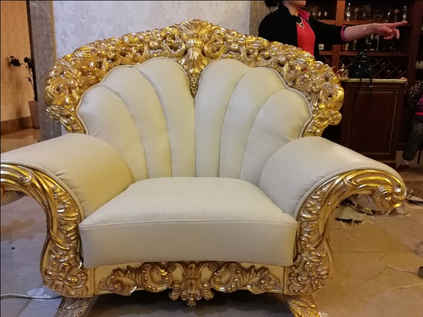 家里皮沙发脱漆了怎么补救,西昌皮沙发掉皮翻新修复