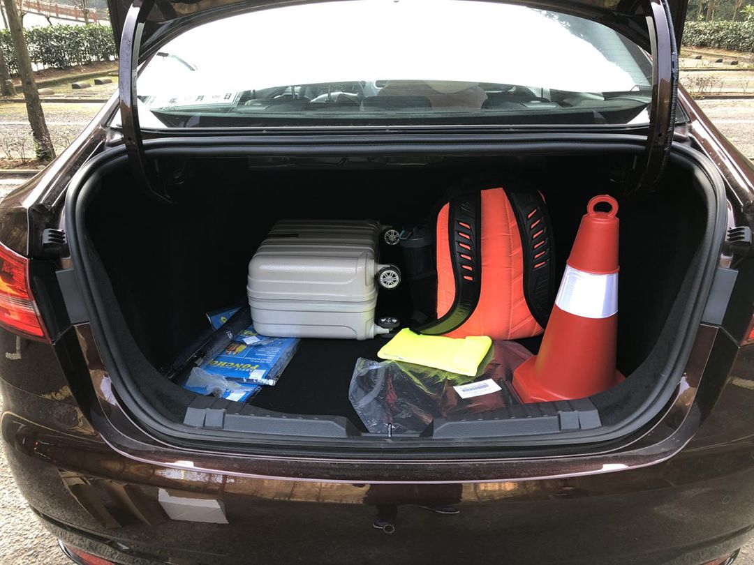 福睿斯三缸的优缺点,福睿斯搭载的哪款三缸机