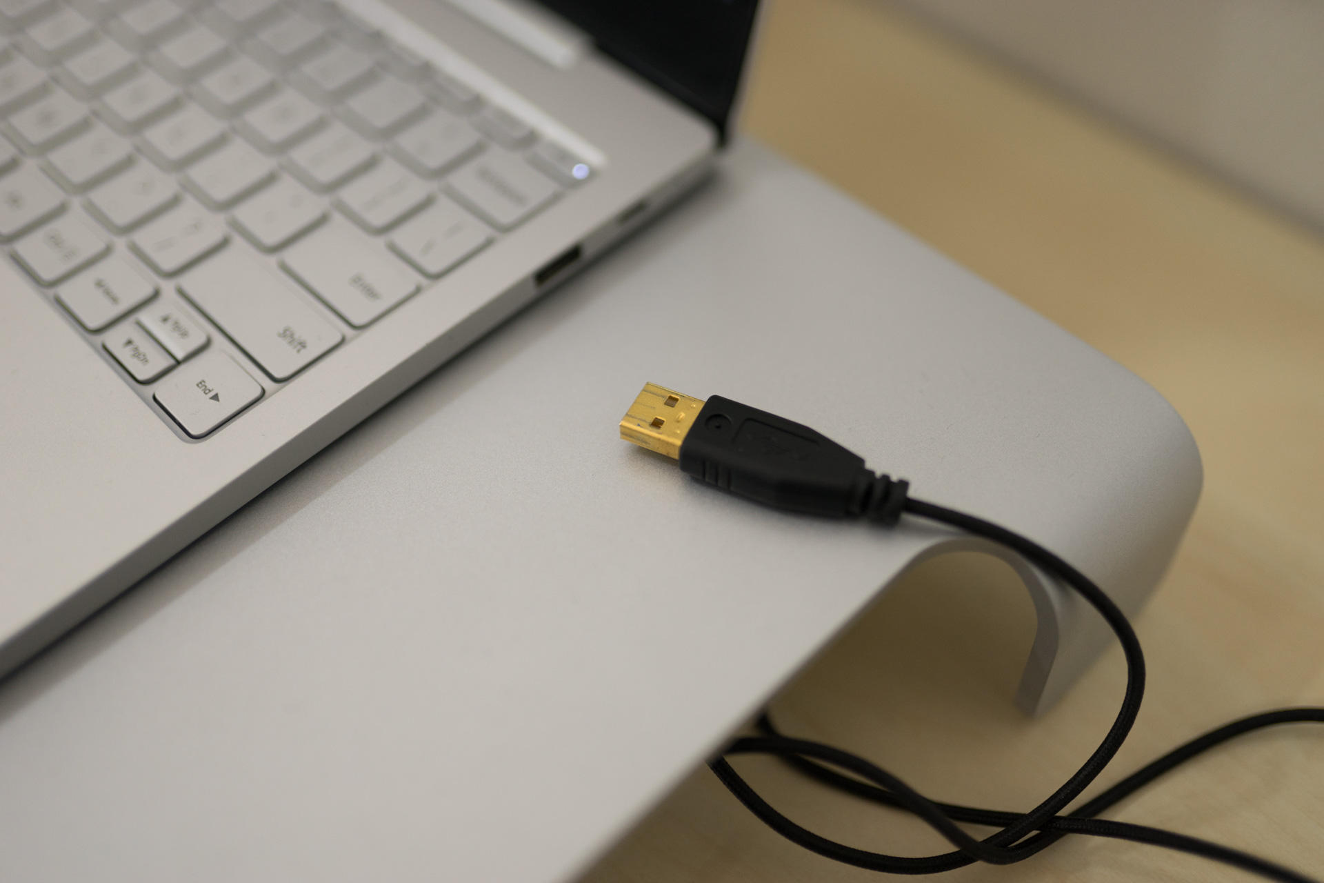 雷蛇炼狱蝰蛇鼠标用的什么微动,razer雷蛇鼠标炼狱蝰蛇标准版