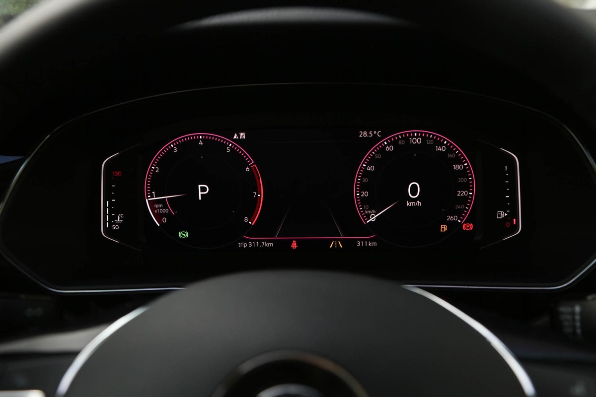 帕萨特仪表黑屏启动不了,帕萨特仪表黑屏能正常启动