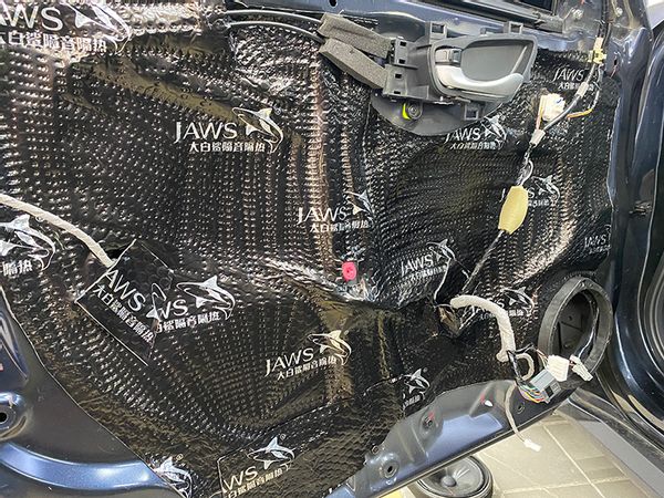 昆明本田思域重低音音响改装,南京思域音响改装